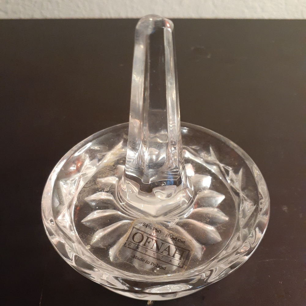 OFNAH Polish Cut Crystal 3" Ring Holder